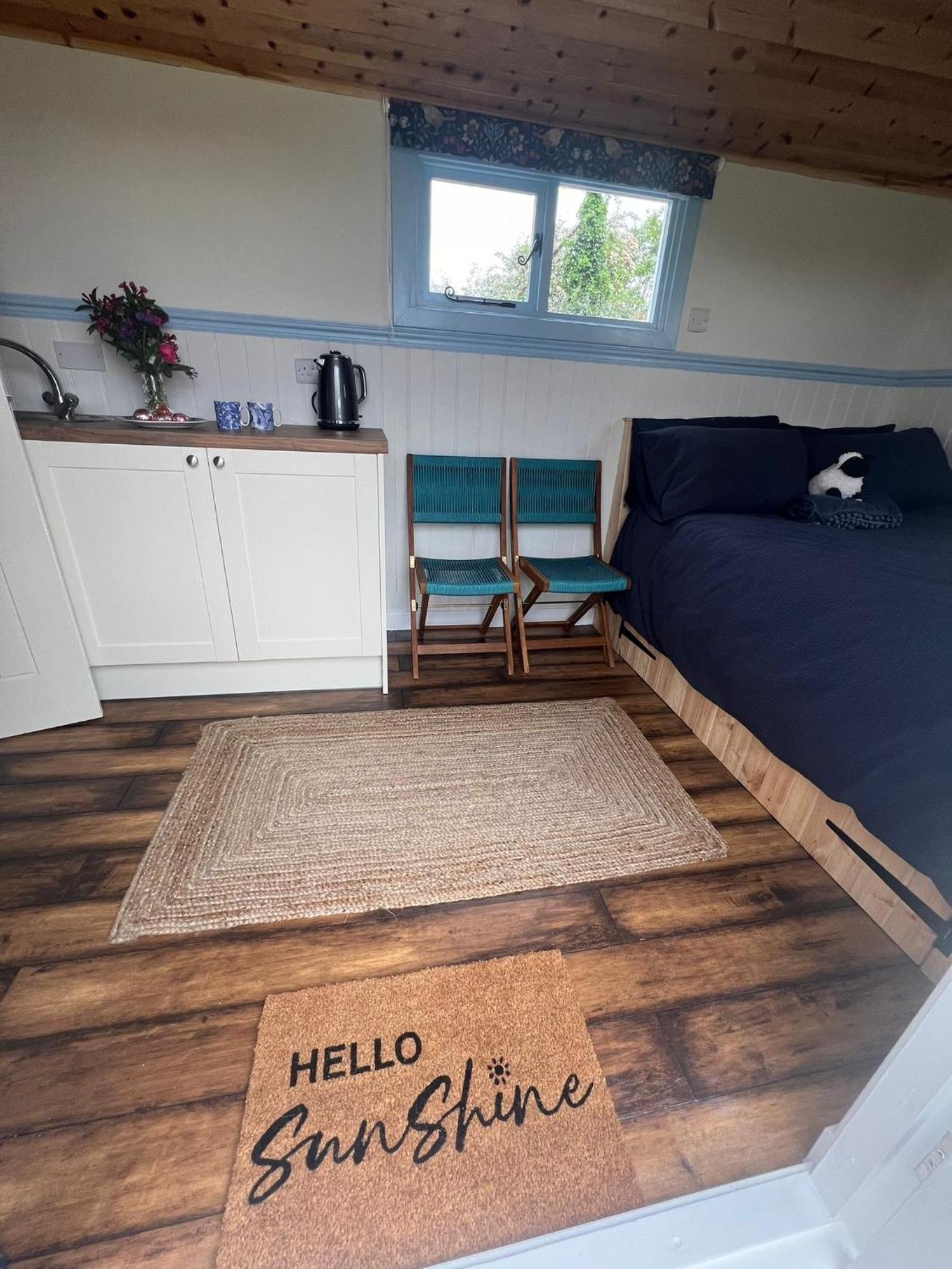 Wee Shepherds Hut Maybole Экстерьер фото