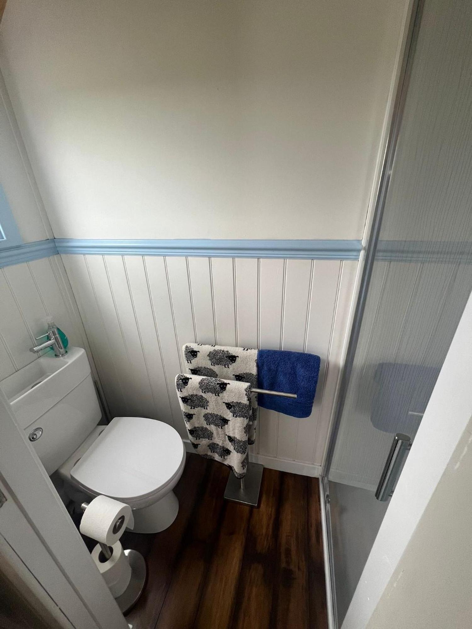 Wee Shepherds Hut Maybole Экстерьер фото